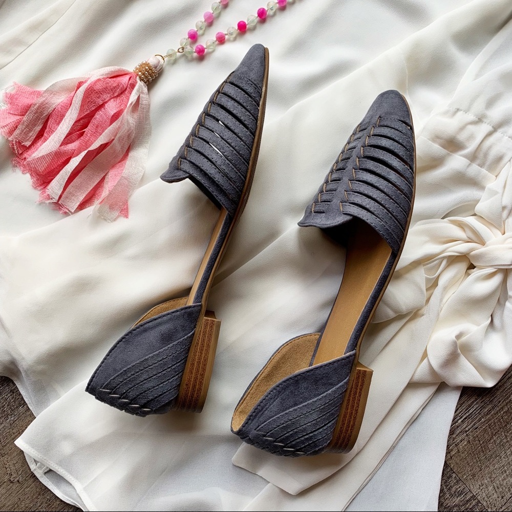 ⏰ ALMOST GONE!! • Grey Woven Flats - Picture 2 of 2
